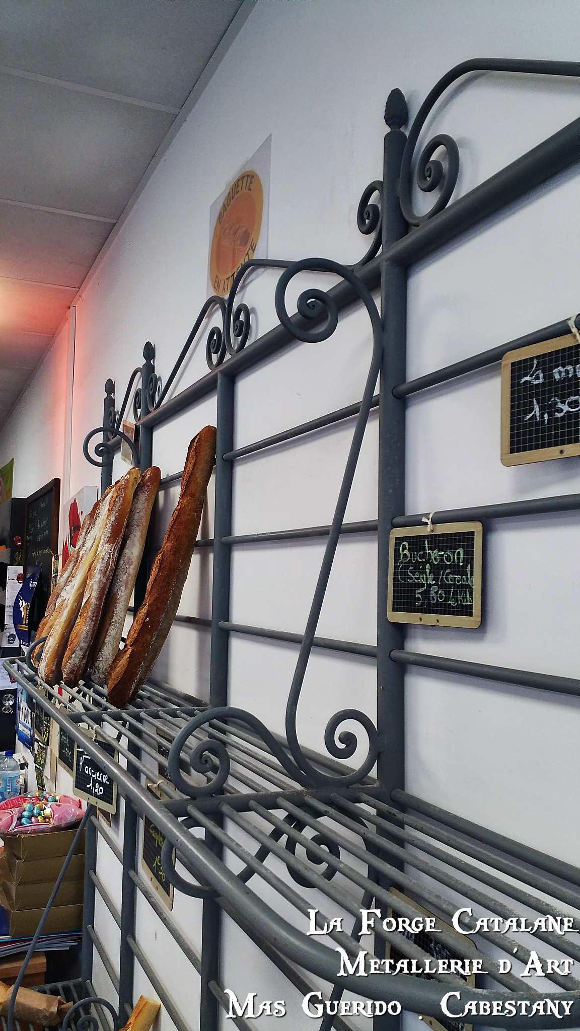 meuble presentoir boulangerie forge catalane 2.jpg